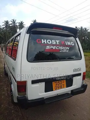 Isuzu Fargo 1995 Van (Used)