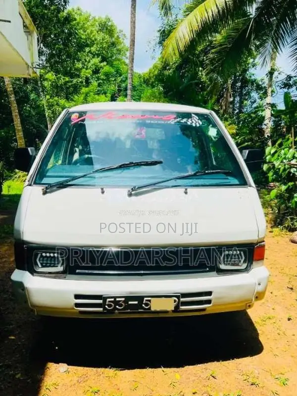 Nissan Largo 1992 Van (Used)