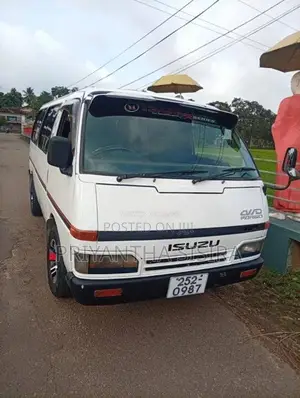 Isuzu Fargo 1995 Van (Used)