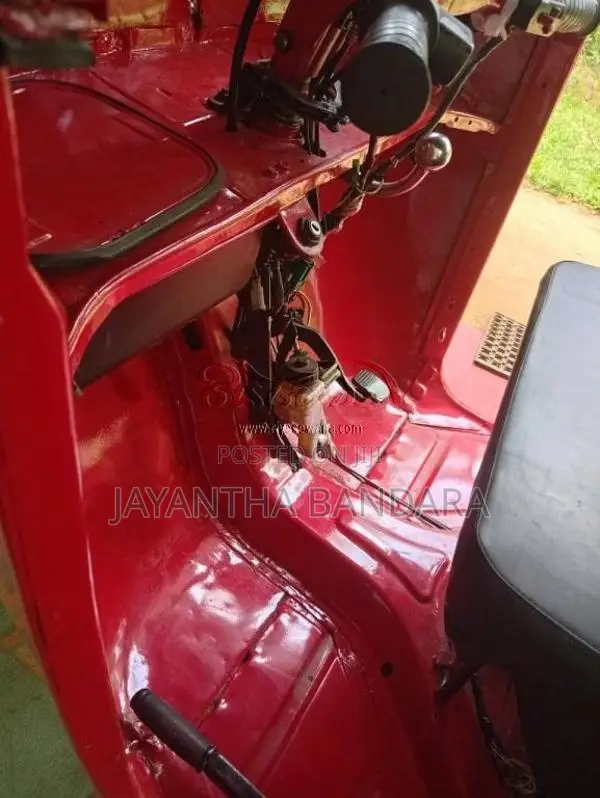 Bajaj 2 Stroke 2005 Three Wheel (Used)