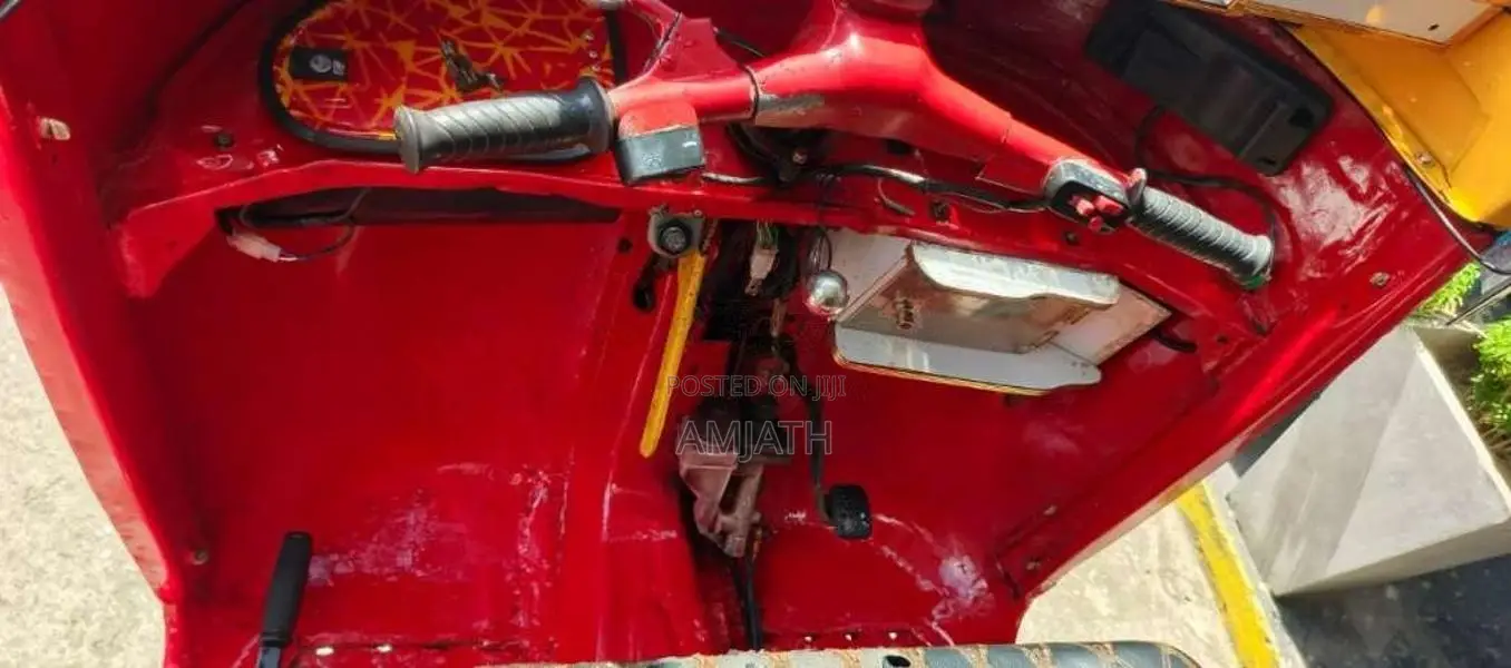 Bajaj 2 Stroke 1995 Three Wheel (Used)