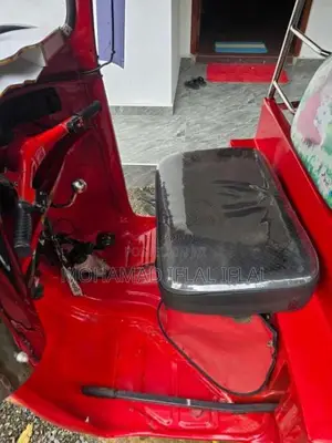 Bajaj 2 Stroke 2008 Three Wheel (Used)