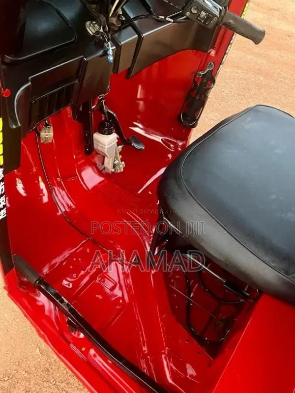 Bajaj RE 4 Stroke 2015 Three Wheel (Used)