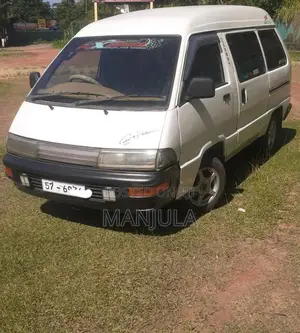 Toyota CR27 1991 Van (Used)