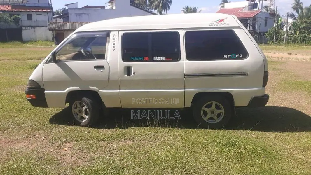 Toyota CR27 1991 Van (Used)