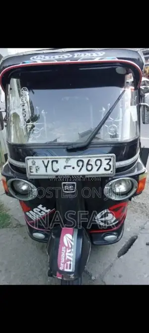 Bajaj RE 2010 Three Wheel (Used)