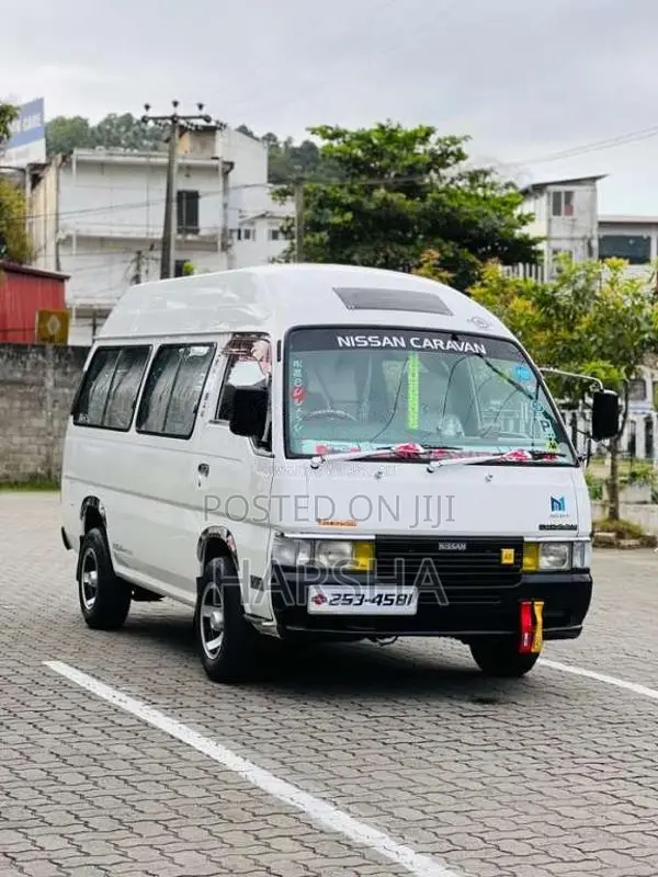 Nissan Caravan 1995 Van (Used)