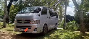 Toyota TRH 2012 Van (Used)