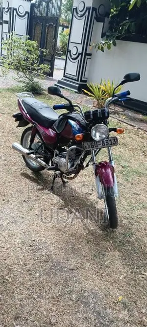 Bajaj Caliber 2004 Motorbike (Used)