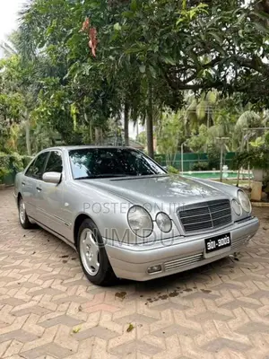Mercedes-Benz W210 1997 Car (Used)
