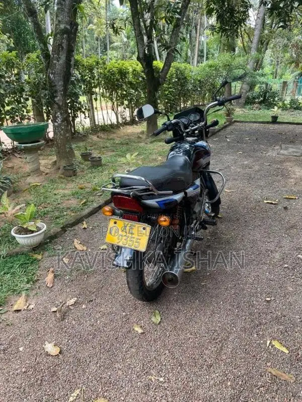 Bajaj CT-100 2012 Motorbike (Used)