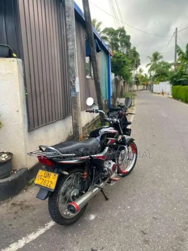 Bajaj CT-100 2008 Motorbike (Used)