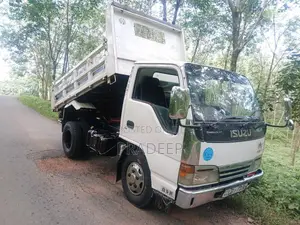Isuzu Tipper 4HF1 2002 Lorry (Used)