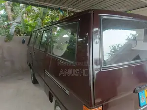 Mitsubishi L300 Delica 1983 Van (Used)