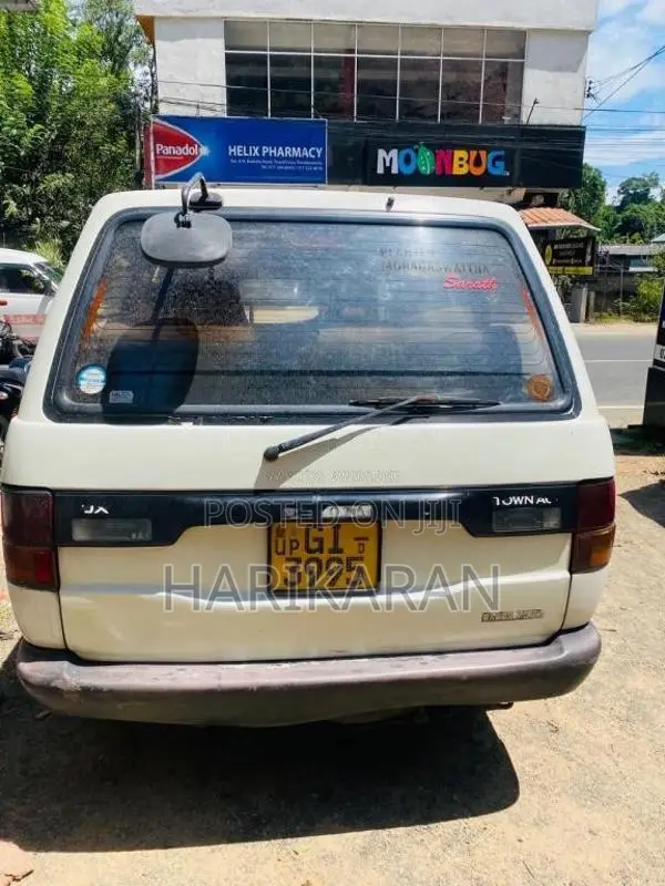 Toyota Townace 2001 Van (Used)