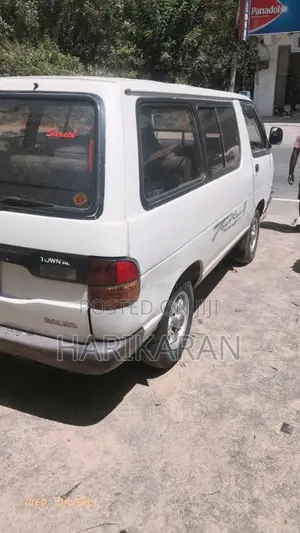 Toyota Townace 2001 Van (Used)