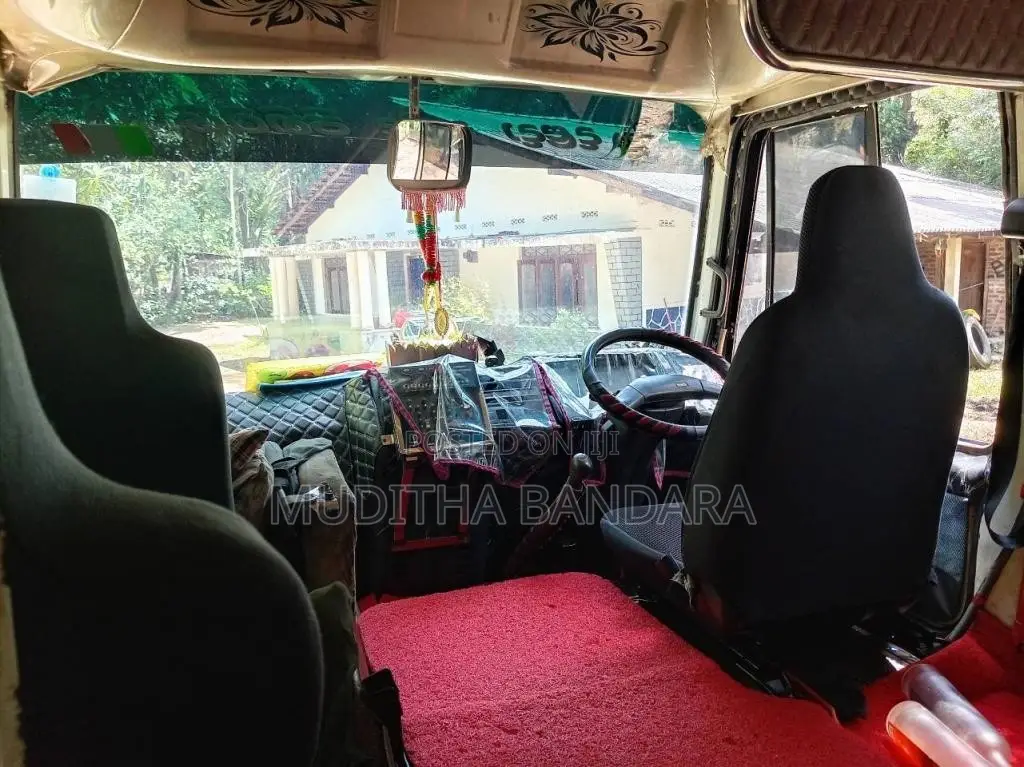 Mitsubishi Rosa 1991 Bus (Used)