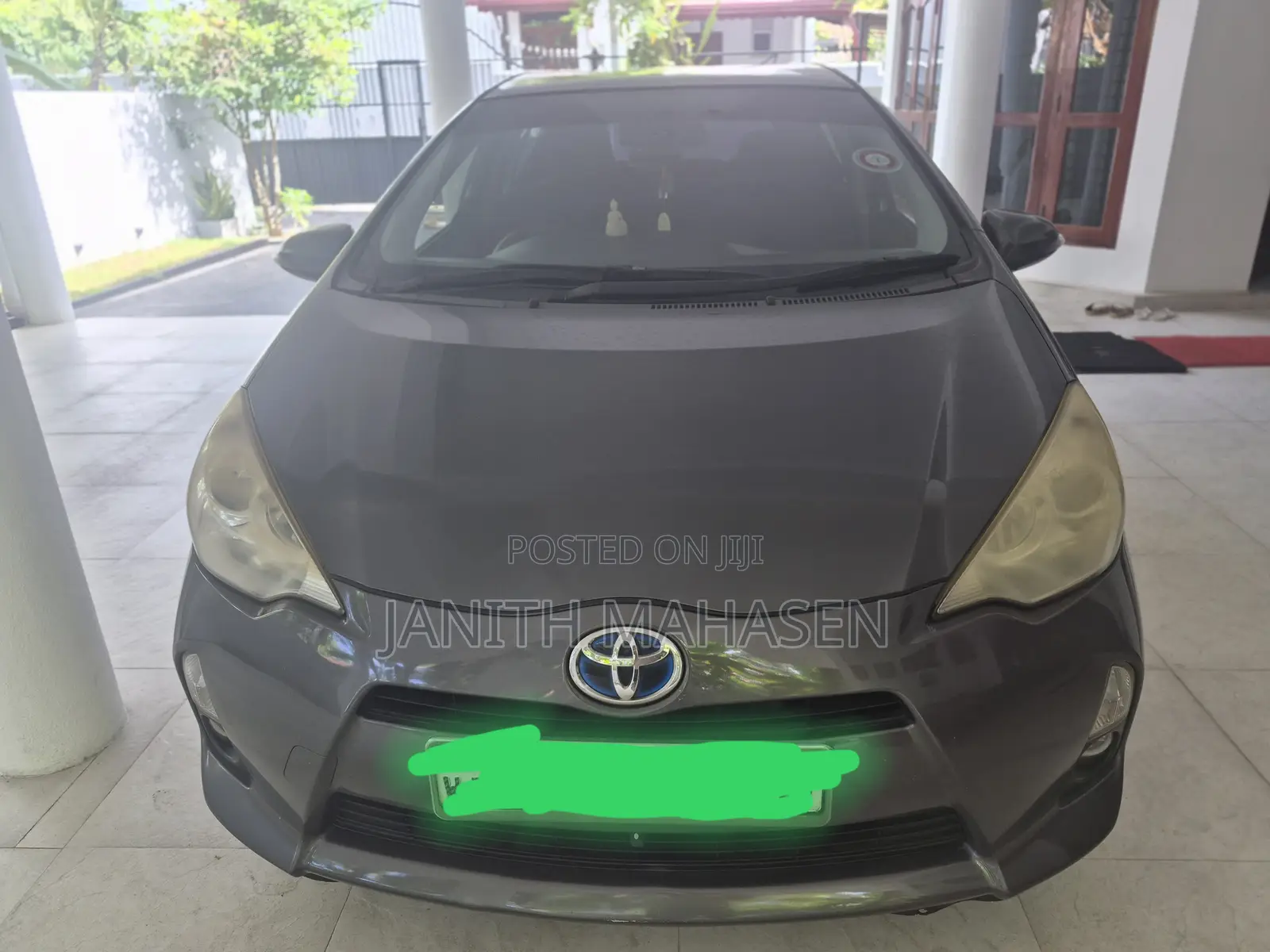 Toyota Aqua 2013 Gray