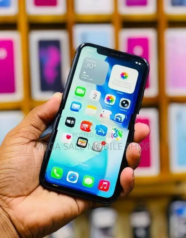 Apple iPhone 11 128GB (Used)