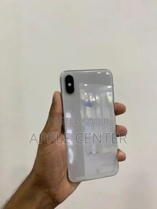 Apple iPhone X (Used)