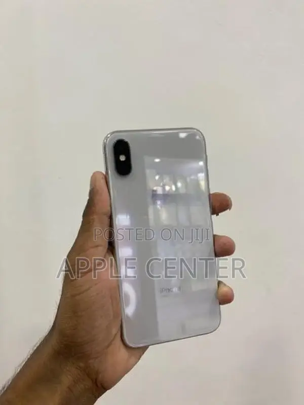 Apple iPhone X (Used)