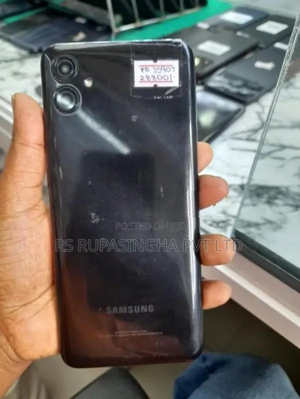 Samsung Galaxy A04e (Used)