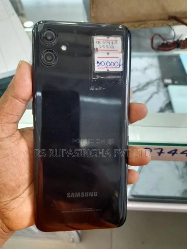 Samsung Galaxy A04e (Used)