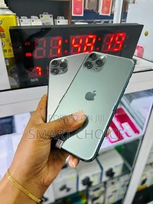 Apple iPhone 11 Pro 256GB (Used)
