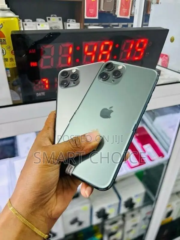 Apple iPhone 11 Pro 256GB (Used)
