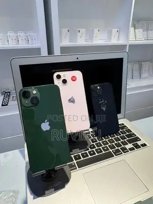 Apple iPhone 13 (Used)