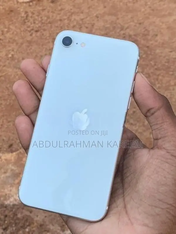Apple iPhone SE 2 (Used)