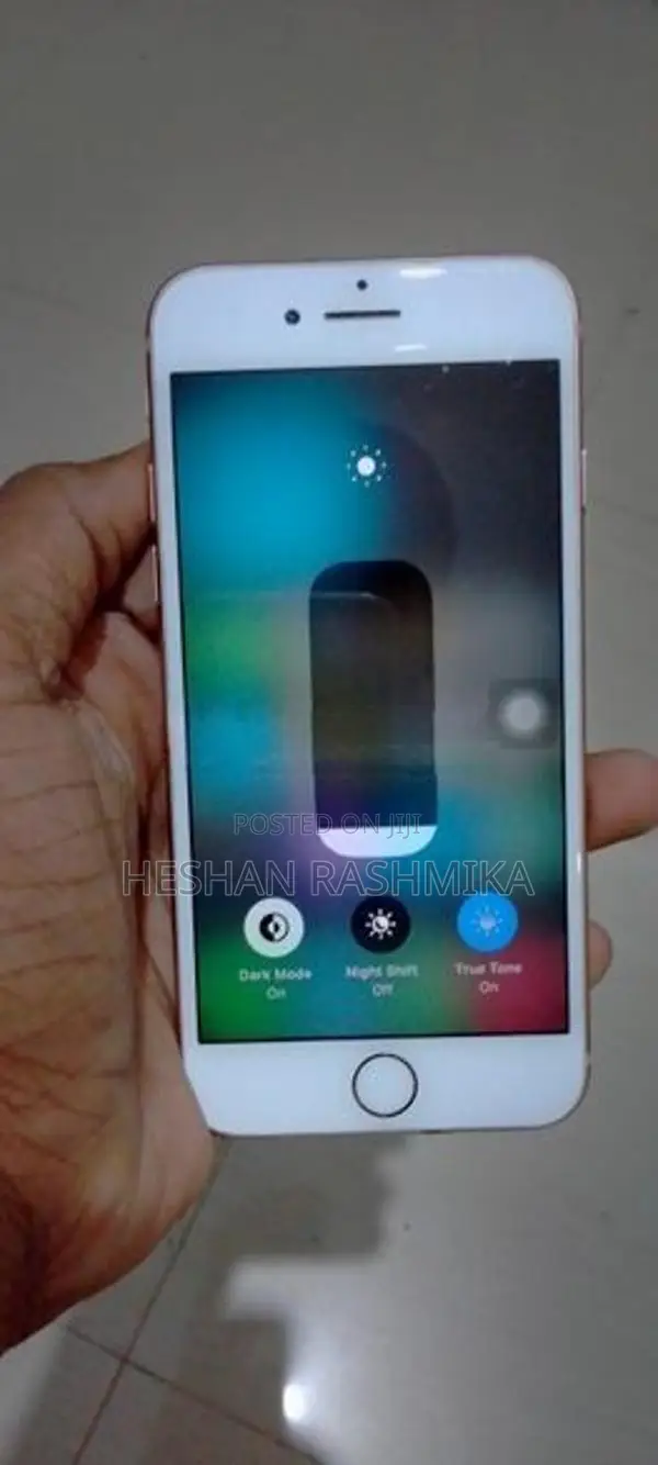 Apple iPhone 8 (Used)