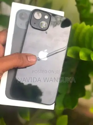 Apple iPhone 13 (Used)