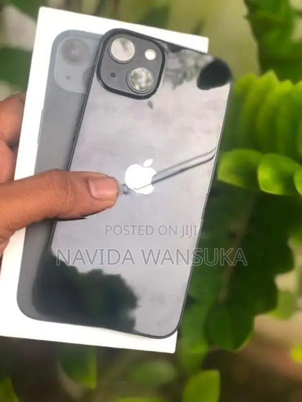 Apple iPhone 13 (Used)