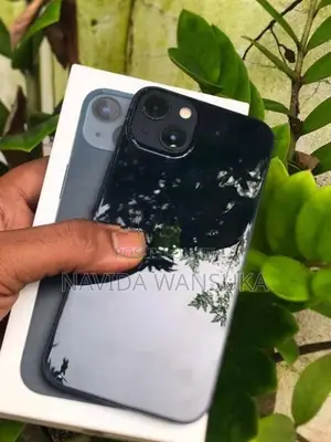 Apple iPhone 13 (Used)