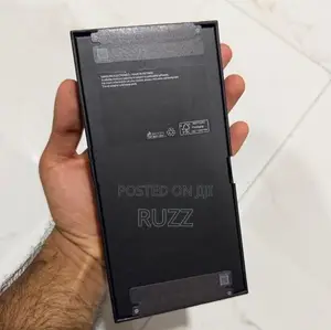Samsung Galaxy Z Flip 7 256GB (Brand New)