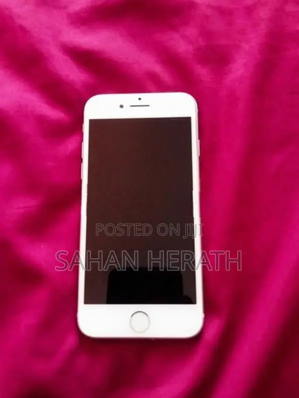 Apple iPhone 8 256GB (Used)
