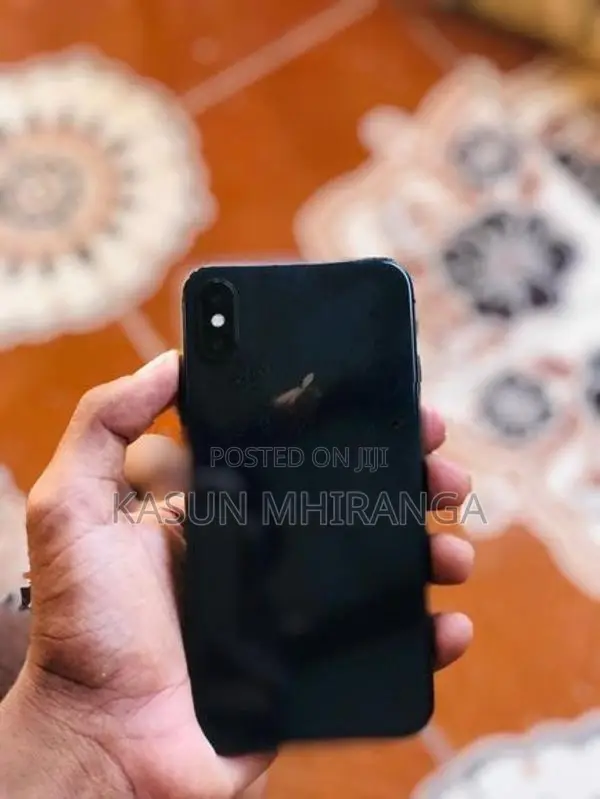 Apple iPhone X (Used)