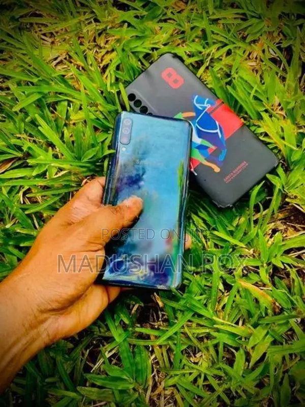 Samsung Galaxy A50 (Used)