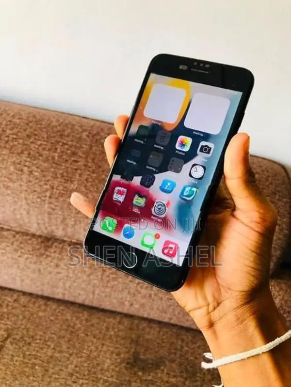 Apple iPhone 7 Plus 256GB zpa version (Used)