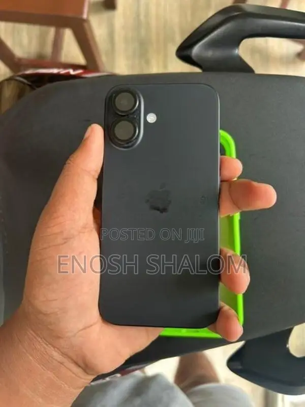Apple iPhone 16 (Used)