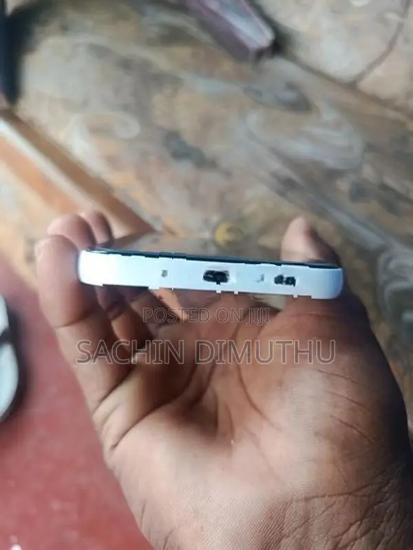 Samsung jum 3 (Brand New)