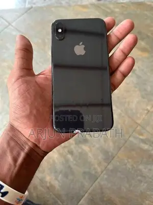 Apple iPhone XS (Used)