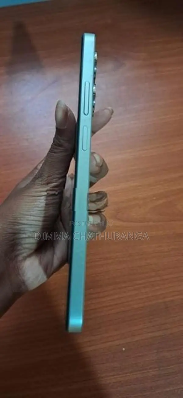Apple iPhone 8 Good (Used)