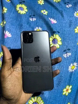 Apple iPhone 11 Pro Max (Used)