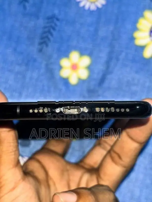 Apple iPhone 11 Pro Max (Used)