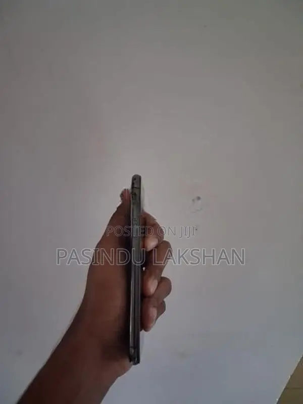 Apple iPhone XS (Used)