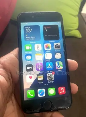 Apple iPhone SE 2 generation (Used)