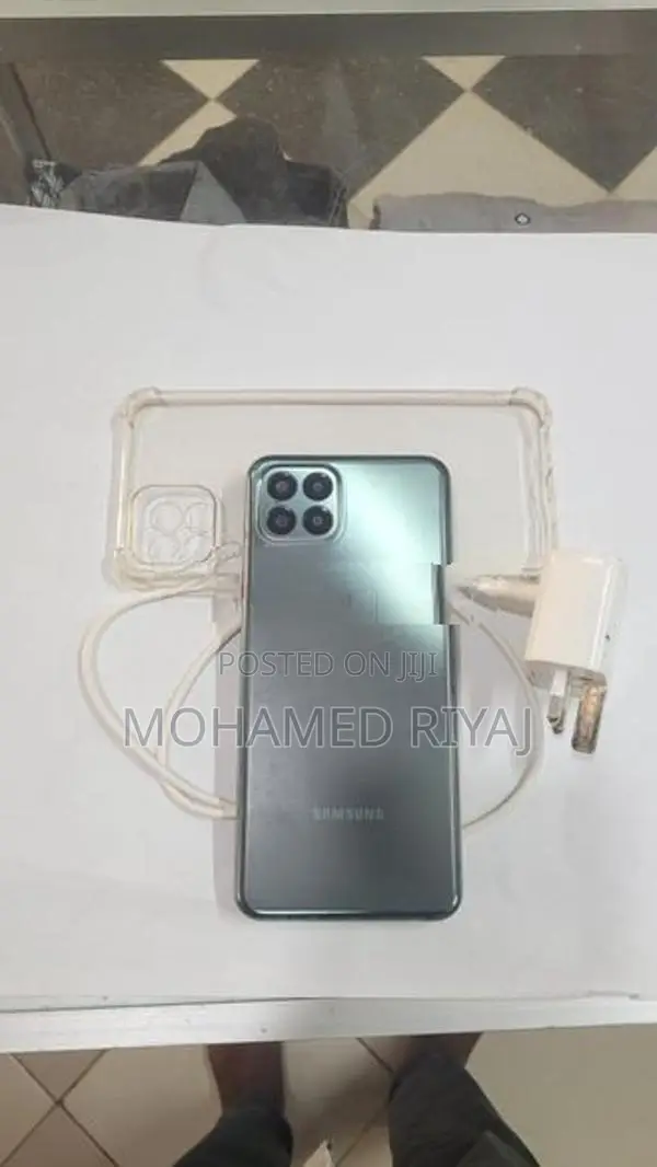 Samsung Galaxy M33 5g 128gb (Used)
