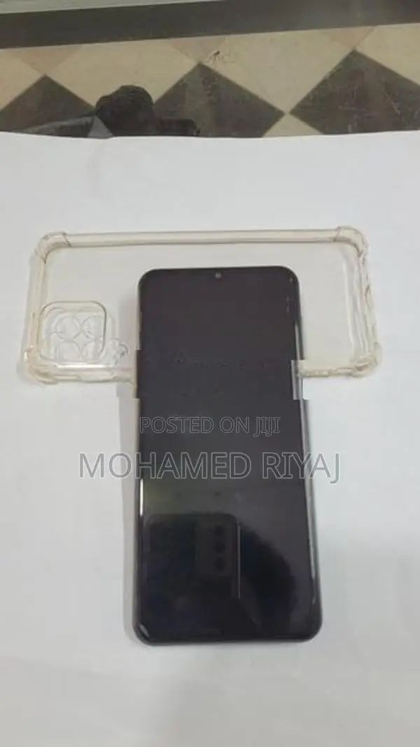 Samsung Galaxy M33 5g 128gb (Used)